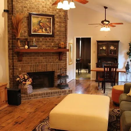 Comfy Cozy Affordable Home Away Home